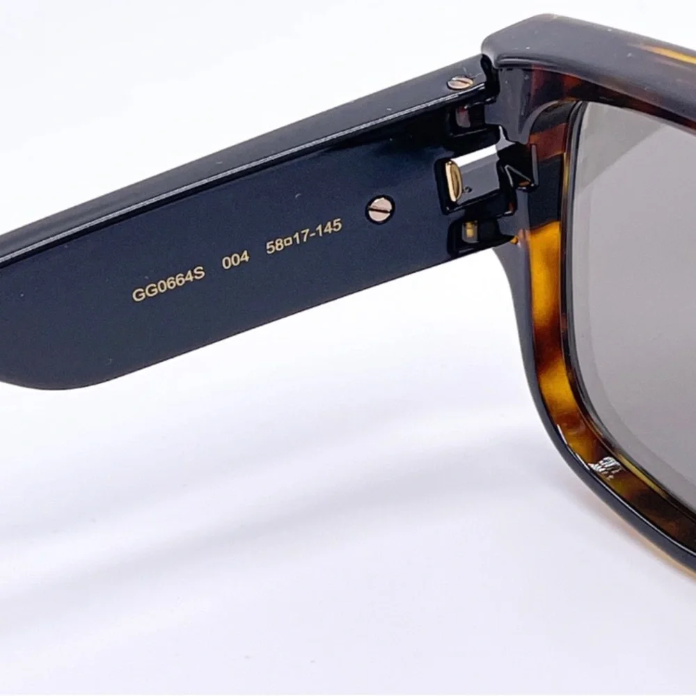 Authentic- New GUCCI SIlver Square Men's Sunglasses GG0664S 004 58